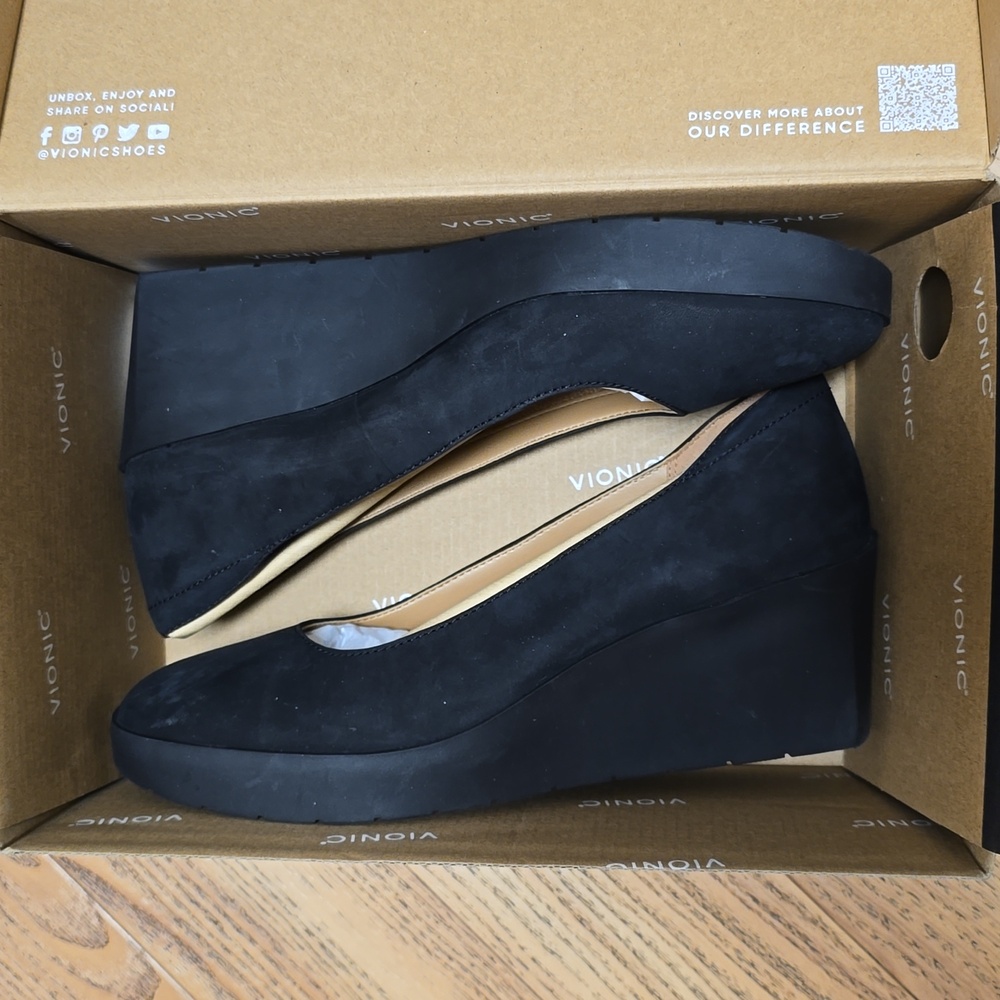 Vionic Sereno Wedge Heel - Picture 5 of 5